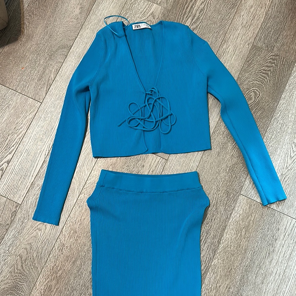 Zara midi pencil skirt + long sleeve set